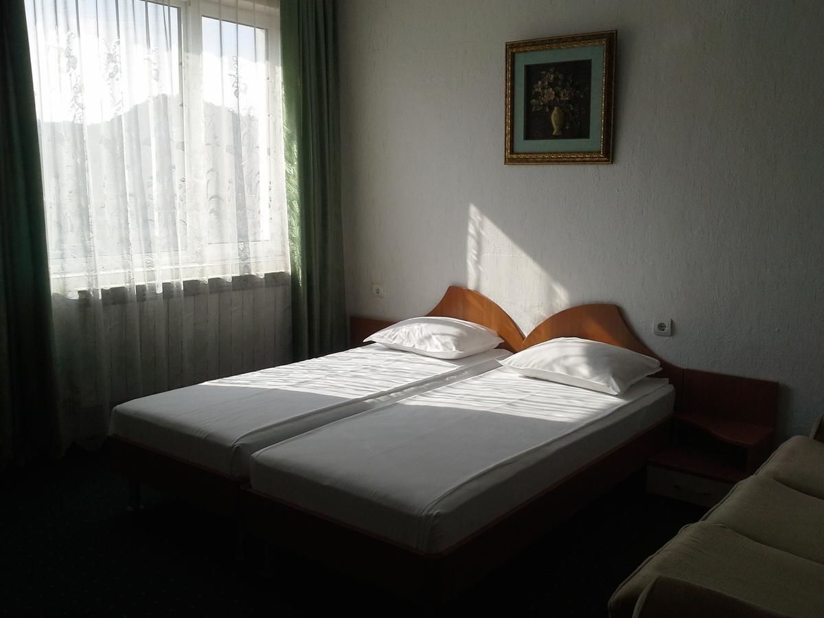 Мотели Motel Monza Благоевград-13