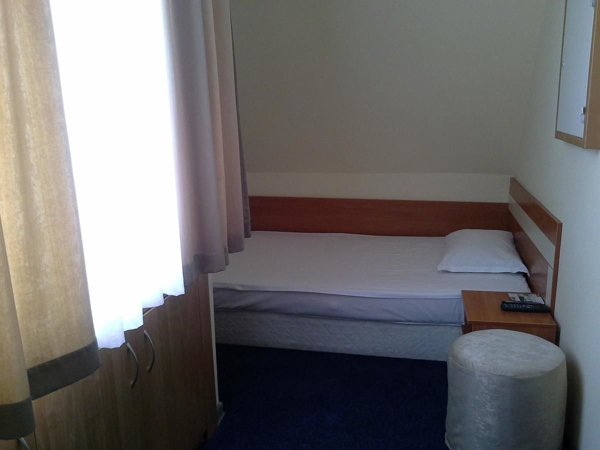Мотели Motel Monza Благоевград-17